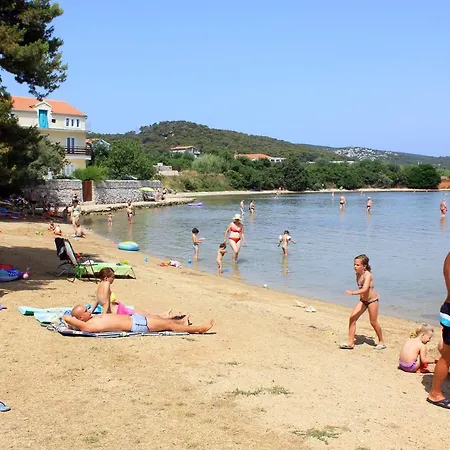 Appartement By The Sea - 8295 *