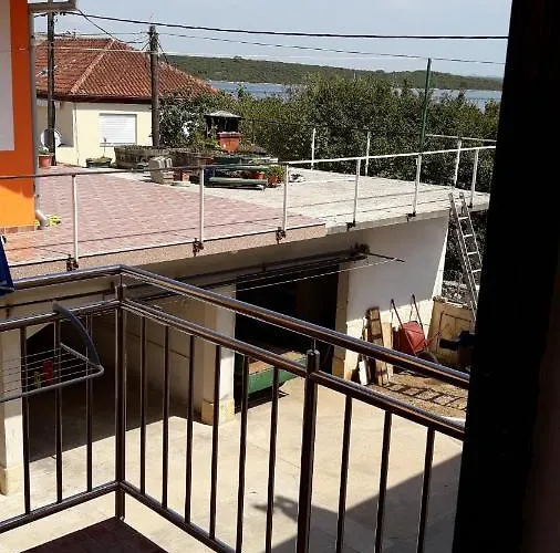Apartman Apartments By The Sea Pasman - 8295 Pasman